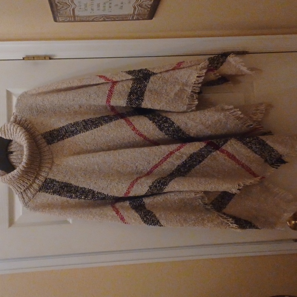 NWOT Poncho 2x